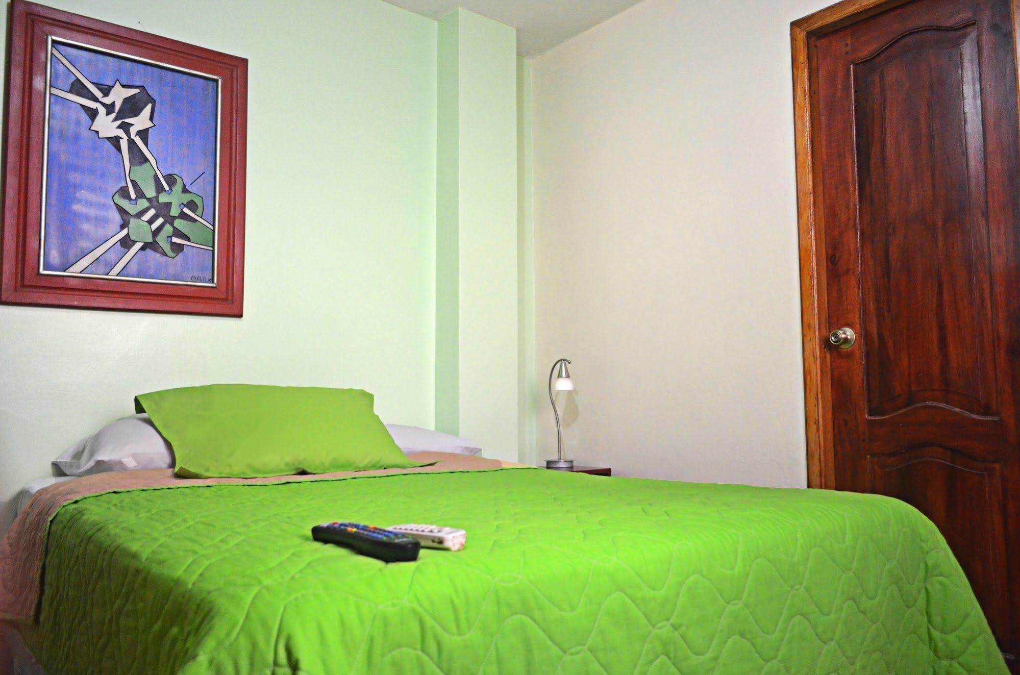 North Star Hostal Γκουαγιακίλ Εξωτερικό φωτογραφία